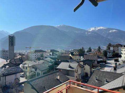 Sierre, Vallese - Ultimo piano 3.5 Stanze 83.67 m2 CHF 340'000.-